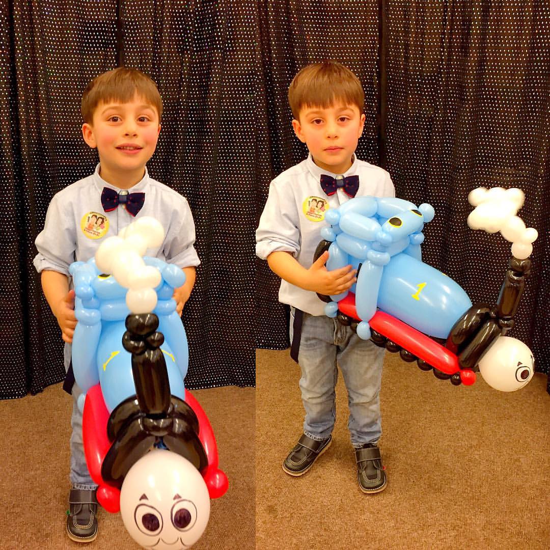 Thomas Tank Engine balloon model